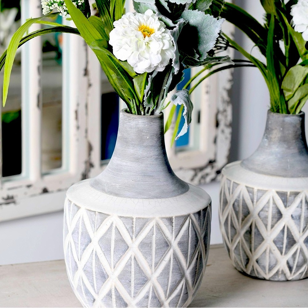 🎉HP🎉Pretty Home Accent Ceramic Vase 🏡